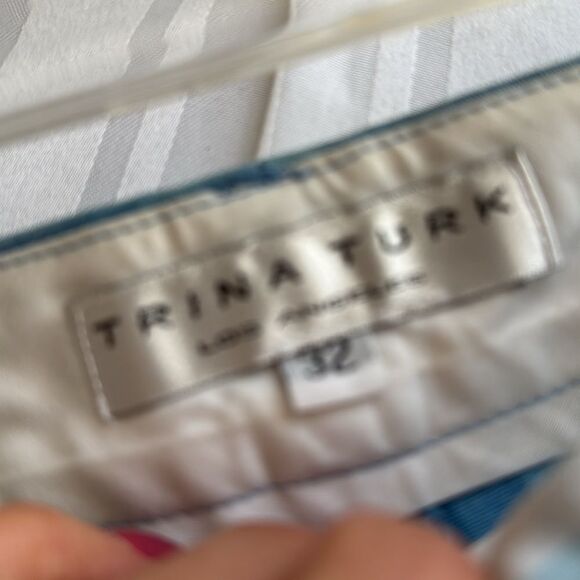 Trina Turk Blue and White Striped Men's Shorts - 32 - Excellent Condition - Picture 4 of 4